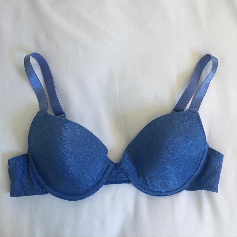 Vanity Fair Lightly Lined Bra - image 1